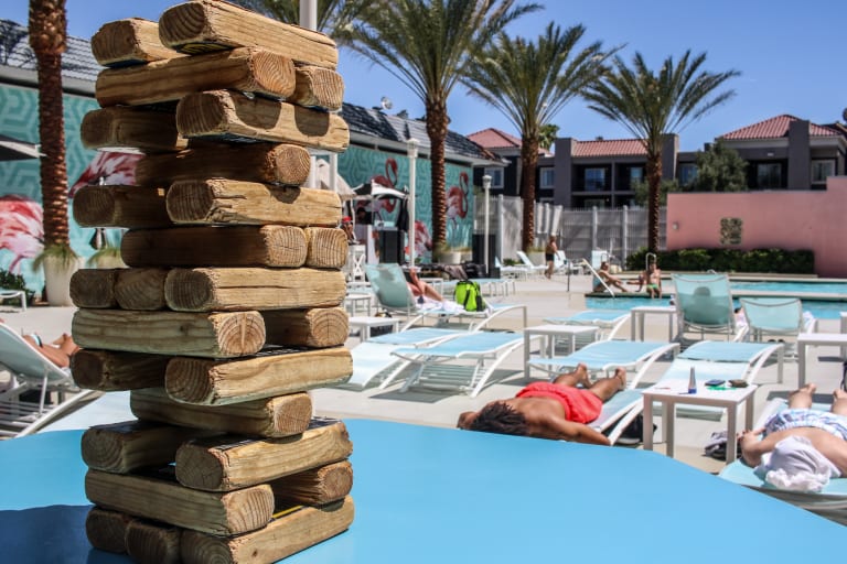 Pool Lifestyle - Jenga
